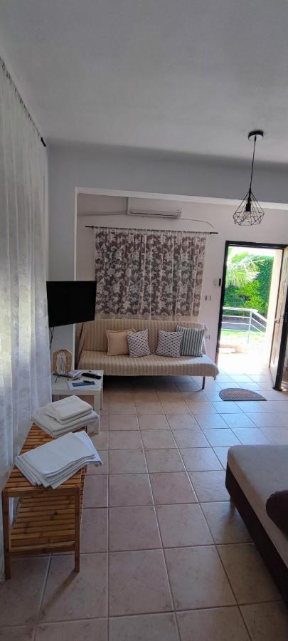 Maria'S Luxury Apartment كاساندريا المظهر الخارجي الصورة